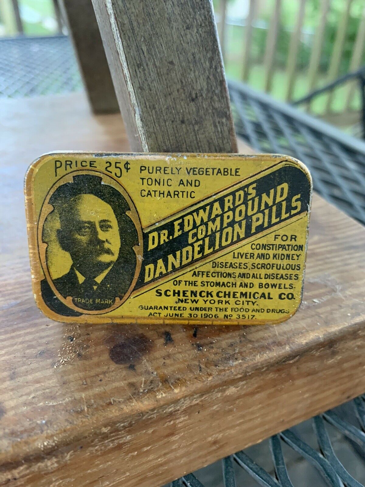 Antique Quack Medicine Advertising Tin Dr. Edward's Dandelion Pills Schenck Rare