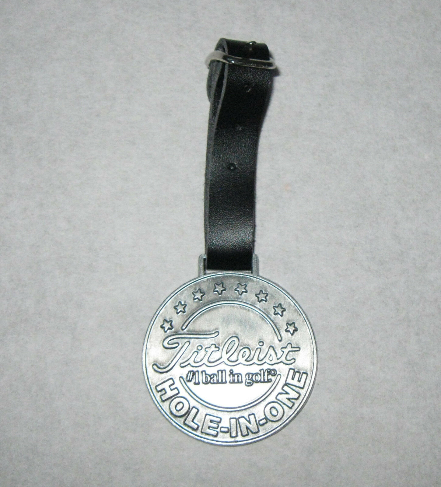 New Titleist "hole In One" Golf Award Pewter Bag Tag Medallion With Bag Strap