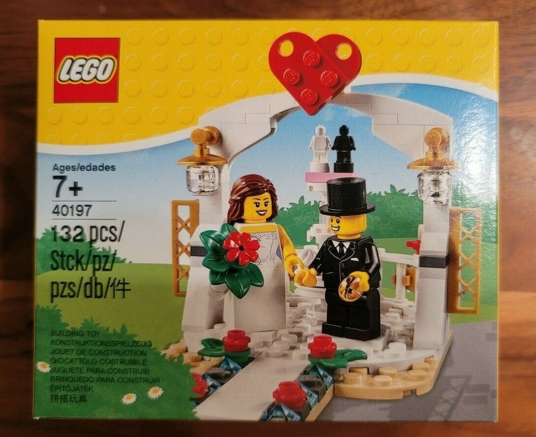 Brand New - Lego Wedding Favor Set 2018 (40197)