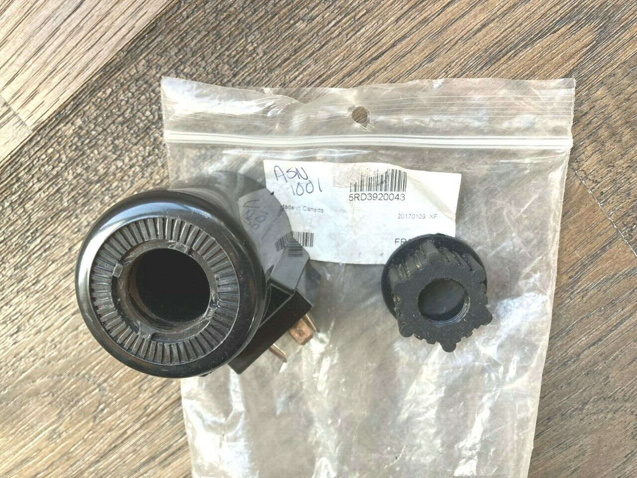Frontier 1 New Oem 5rd3920043 Terminal & Button Kit - Obsolete